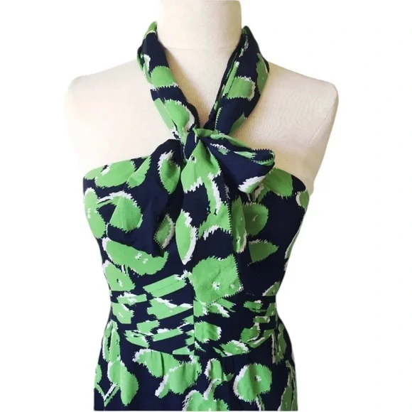 Tory Burch Eloriane Navy/Green Leaf Print Silk
Halter Dress Size 8 - Picture 14 of 14